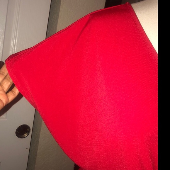 Beautiful sexy dress for Valentine’s day! - Picture 4 of 6